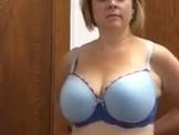BUSTY MILF